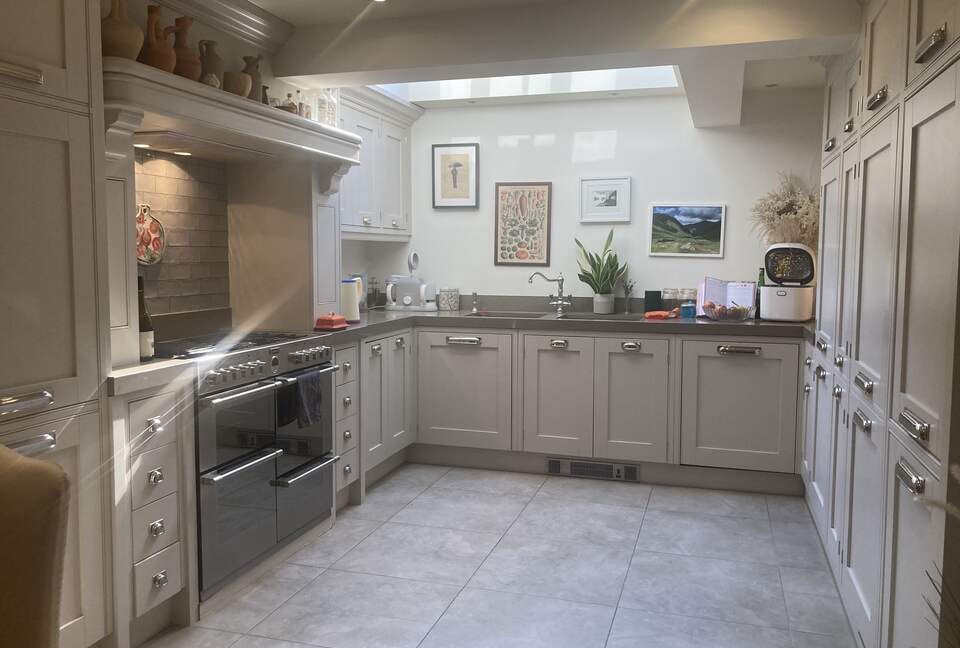 The Coach House | Holland Park - London, United Kingdom