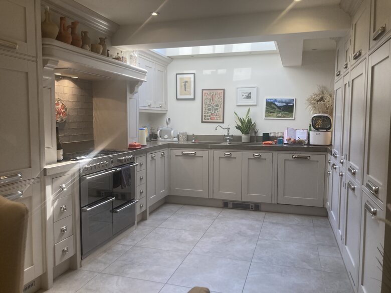 The Coach House | Holland Park - London, United Kingdom