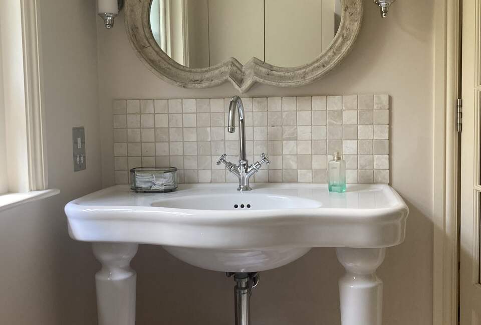 The Coach House | Holland Park - London, United Kingdom