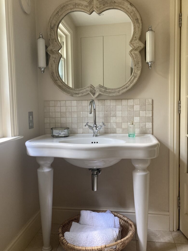 The Coach House | Holland Park - London, United Kingdom