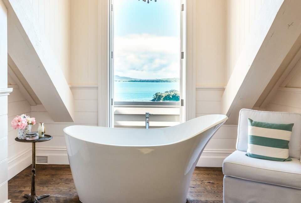 Te Rere Estate (R) - Waiheke Island, New Zealand