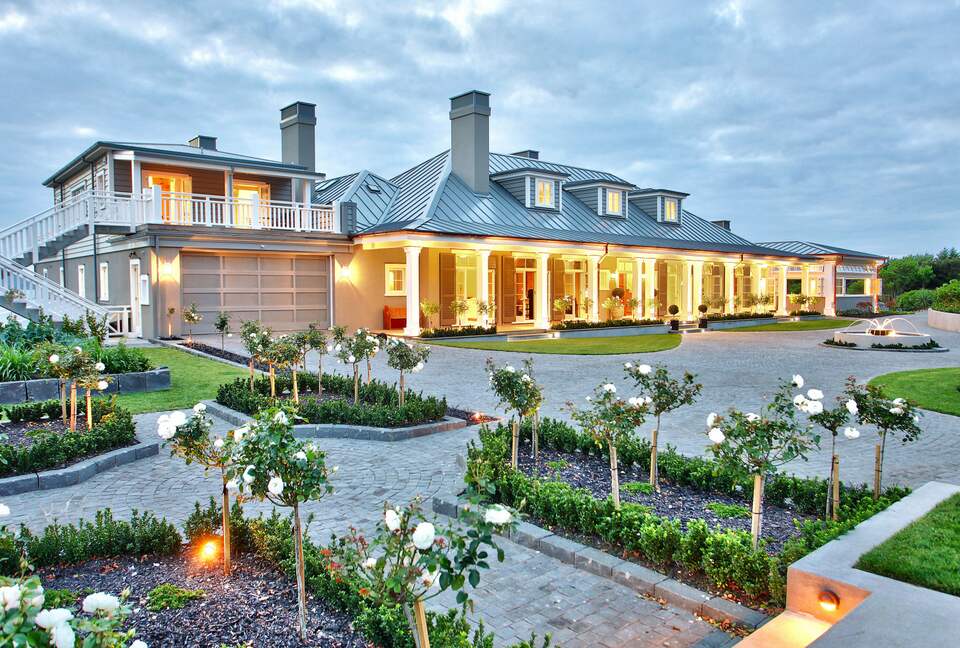 Te Rere Estate (R) - Waiheke Island, New Zealand