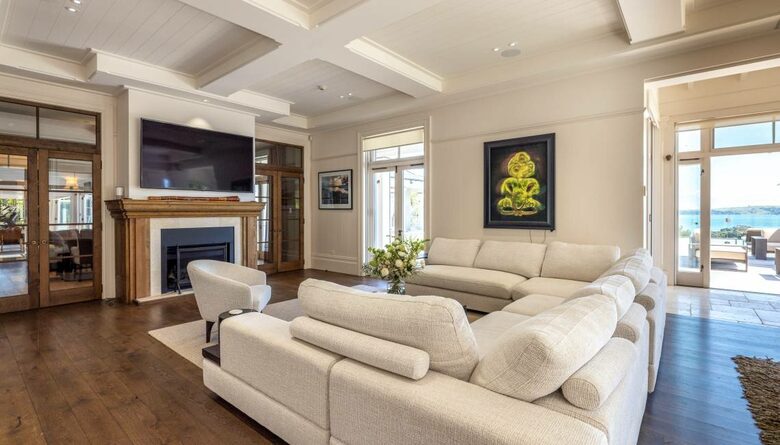 Te Rere Estate (R) - Waiheke Island, New Zealand