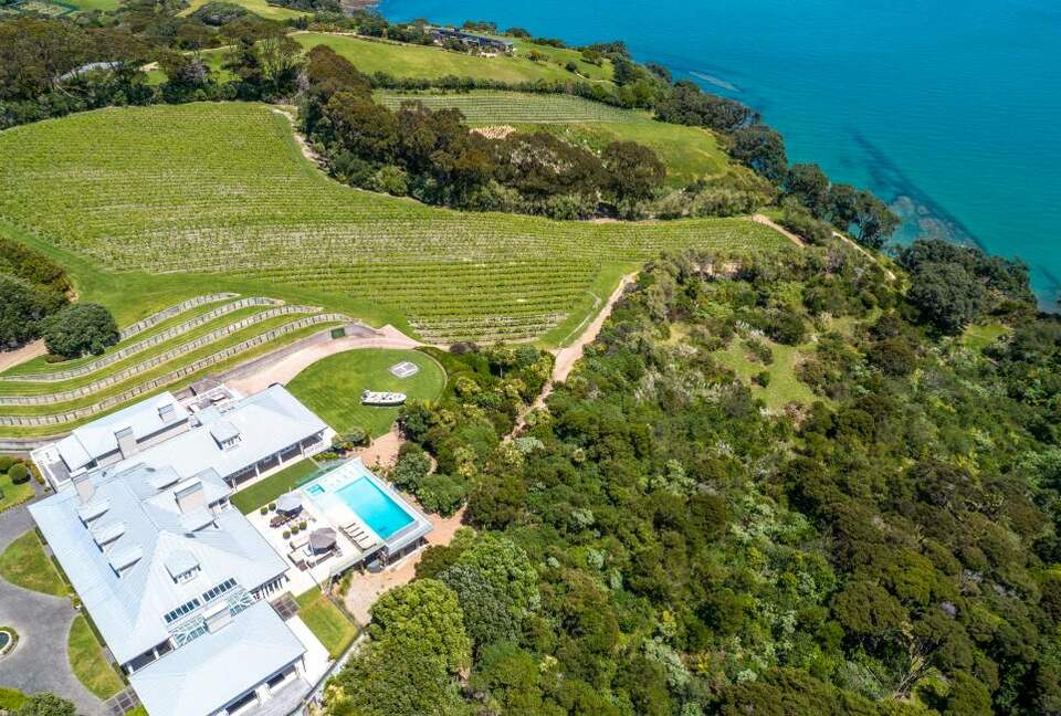 Te Rere Estate (R) - Waiheke Island, New Zealand