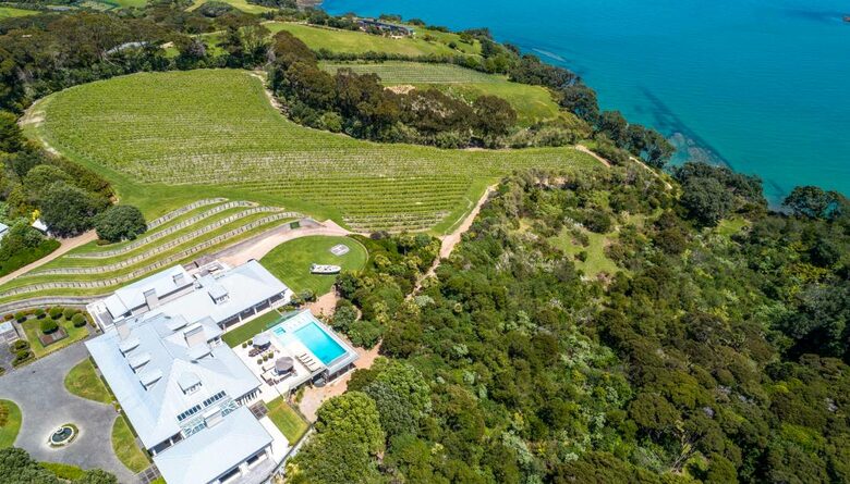 Te Rere Estate (R) - Waiheke Island, New Zealand
