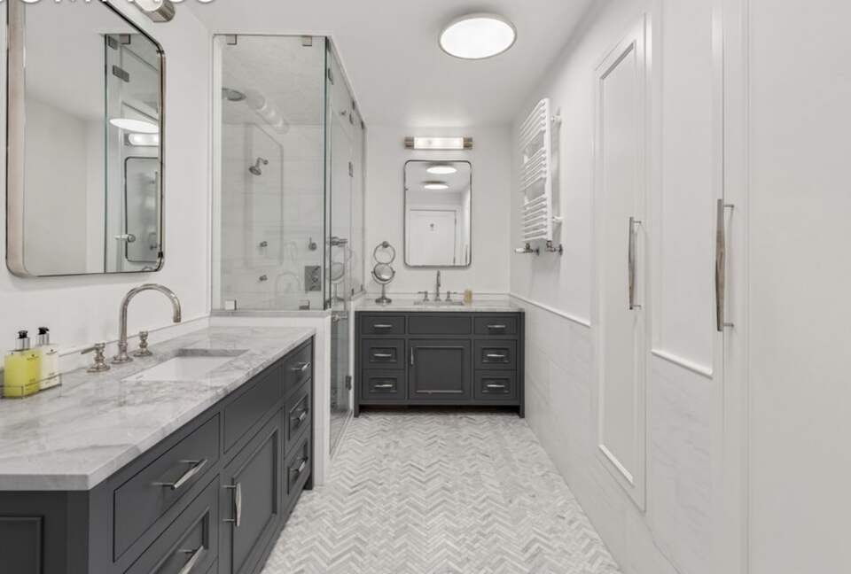 Upper West Side Stunner - 8 Bedrooms - New York City, New York