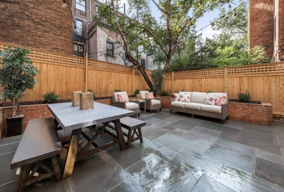 Upper West Side Stunner - 8 Bedrooms - New York City, New York