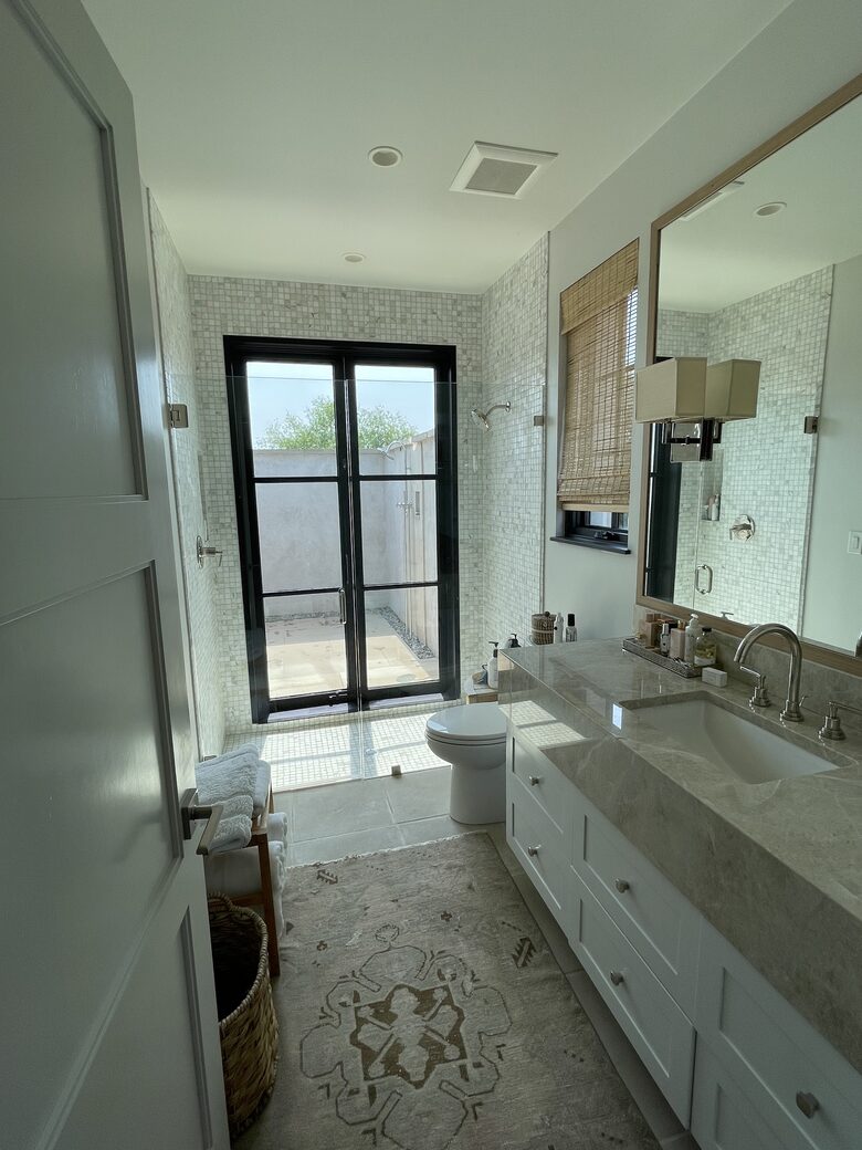 Ranch Road Hill Country Luxury Retreat on 300 Plus Private Acres! - Mason, Texas