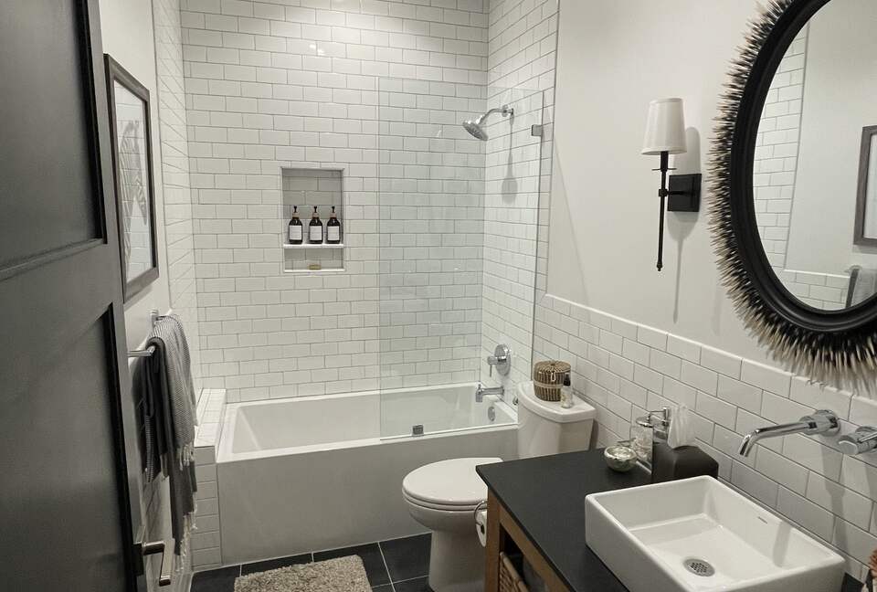 Ranch Road Hill Country Luxury Retreat on 300 Plus Private Acres! - Mason, Texas