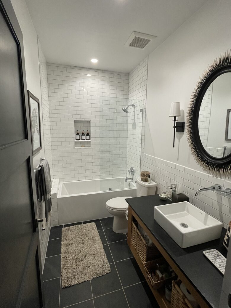 Ranch Road Hill Country Luxury Retreat on 300 Plus Private Acres! - Mason, Texas