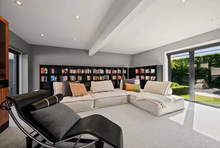 Fendalton Home - Christchurch, New Zealand