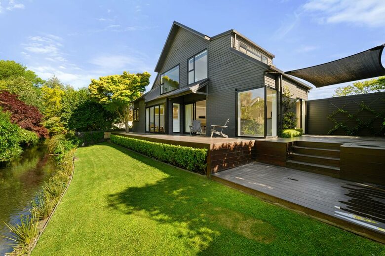 Fendalton Home - Christchurch, New Zealand