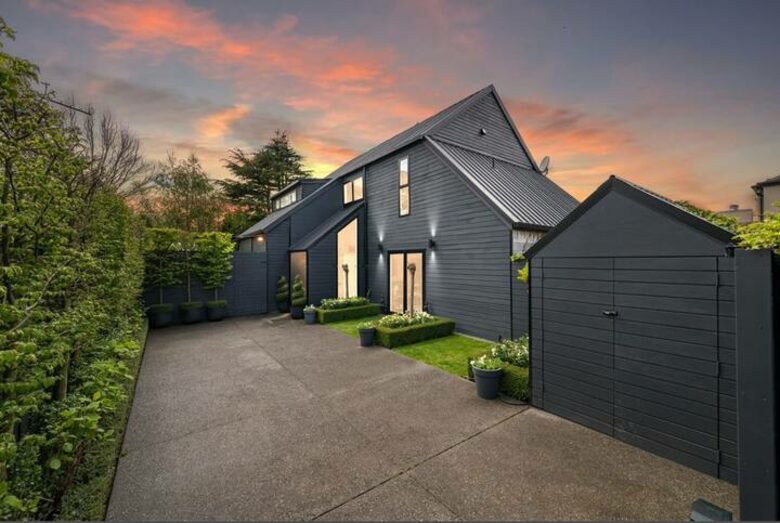 Fendalton Home - Christchurch, New Zealand