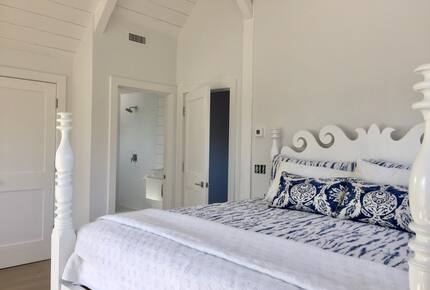 Coastal Modern Beach Home - Nantucket, Massachusetts