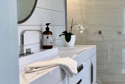 Coastal Modern Beach Home - Nantucket, Massachusetts