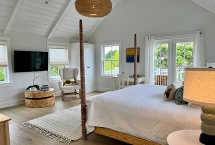 Coastal Modern Beach Home - Nantucket, Massachusetts