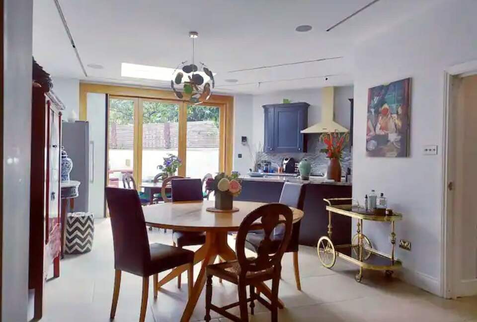 Luxor House - London, United Kingdom