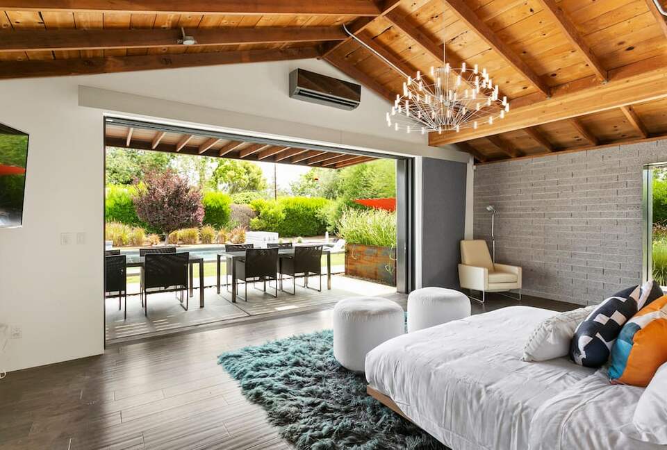 Phoenix Sunshine | Saltwater Pool, Spa, Firepit, & Surround sound - Phoenix, Arizona