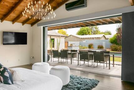 Phoenix Sunshine | Saltwater Pool, Spa, Firepit, & Surround sound - Phoenix, Arizona