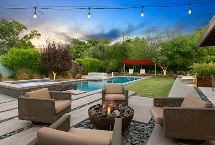 Phoenix Sunshine | Saltwater Pool, Spa, Firepit, & Surround sound - Phoenix, Arizona
