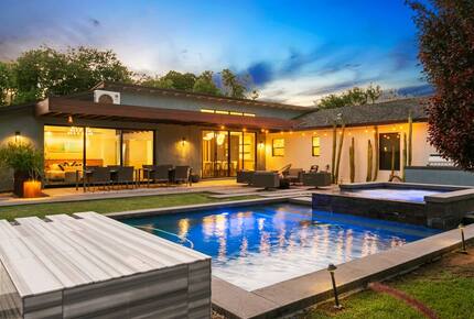 Phoenix Sunshine | Saltwater Pool, Spa, Firepit, & Surround sound - Phoenix, Arizona