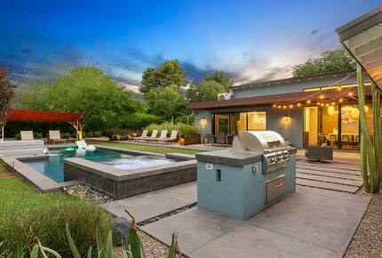 Phoenix Sunshine | Saltwater Pool, Spa, Firepit, & Surround sound - Phoenix, Arizona