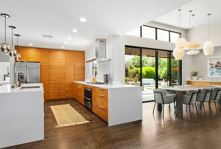 Phoenix Sunshine | Saltwater Pool, Spa, Firepit, & Surround sound - Phoenix, Arizona