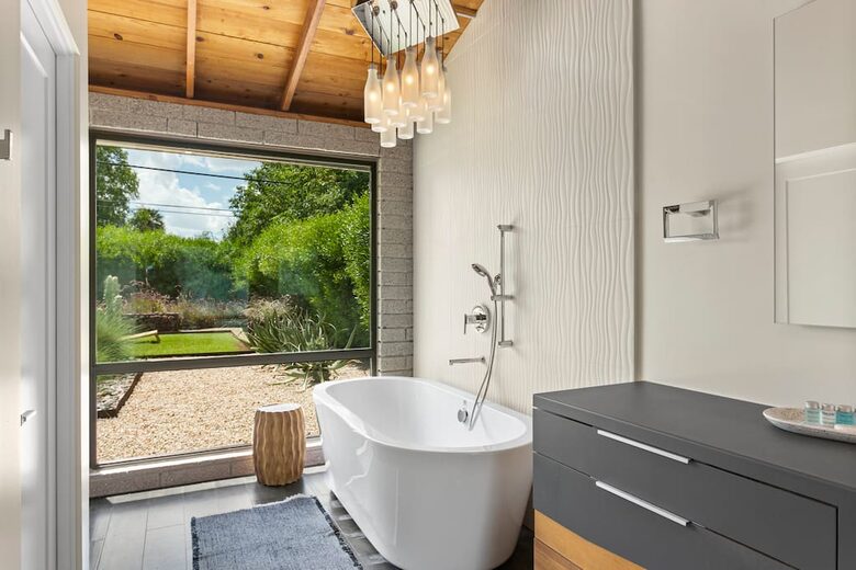 Phoenix Sunshine | Saltwater Pool, Spa, Firepit, & Surround sound - Phoenix, Arizona