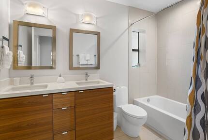 Phoenix Sunshine | Saltwater Pool, Spa, Firepit, & Surround sound - Phoenix, Arizona