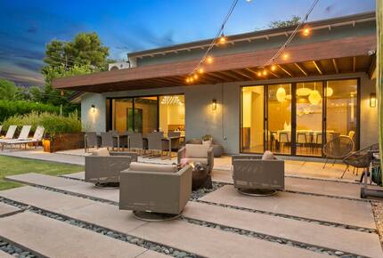 Phoenix Sunshine | Saltwater Pool, Spa, Firepit, & Surround sound - Phoenix, Arizona