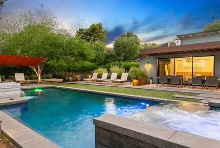 Phoenix Sunshine | Saltwater Pool, Spa, Firepit, & Surround sound - Phoenix, Arizona