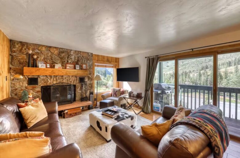 Timberfalls Hideaway - Luxurious Condo with Shared Pool and Tennis - Vail, Colorado