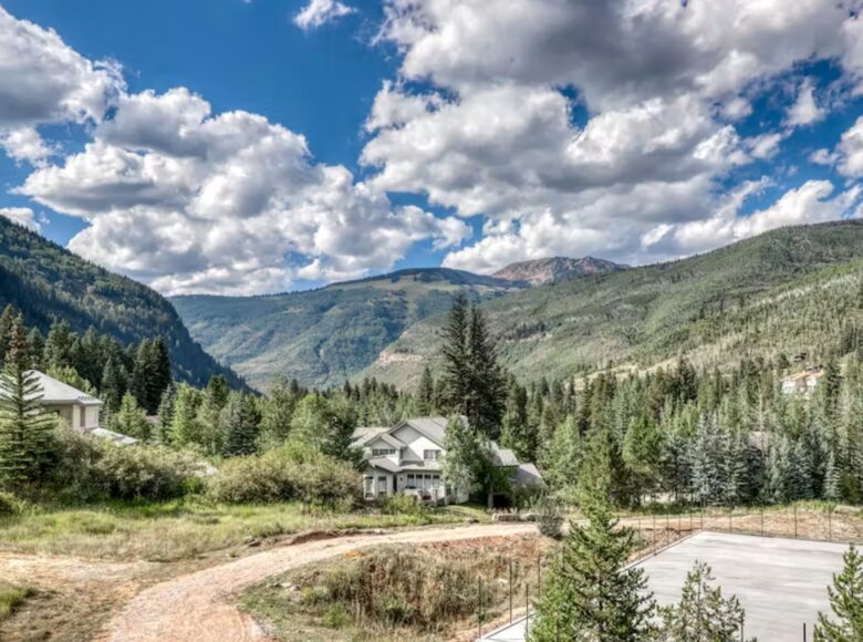 Timberfalls Hideaway - Luxurious Condo with Shared Pool and Tennis - Vail, Colorado