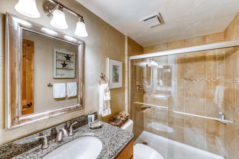 Timberfalls Hideaway - Luxurious Condo with Shared Pool and Tennis - Vail, Colorado