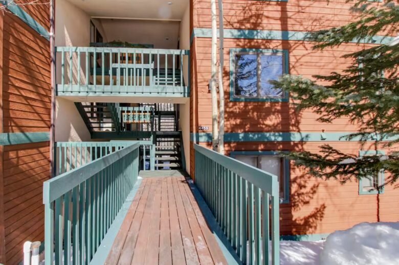 Timberfalls Hideaway - Luxurious Condo with Shared Pool and Tennis - Vail, Colorado