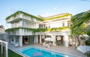Villa Luja Bali - Canggu Bali, Indonesia