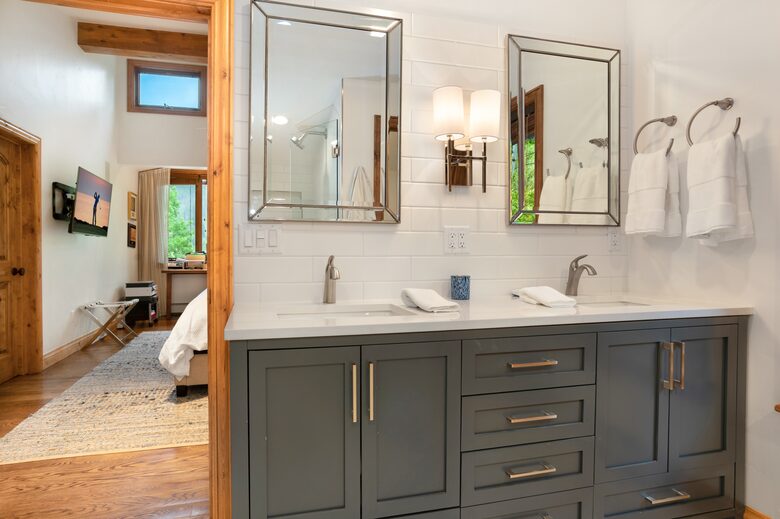 Vail Valley Modern Getaway - Vail, Colorado