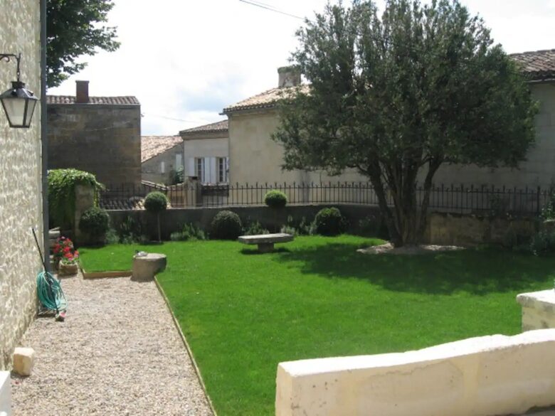 Maison Des Cordeliers - Saint-Émilion, France