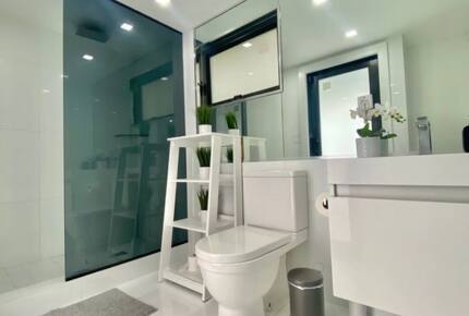 Spacious Family Retreat | With Pool, 15 minutes from Miami - El Portal, Florida