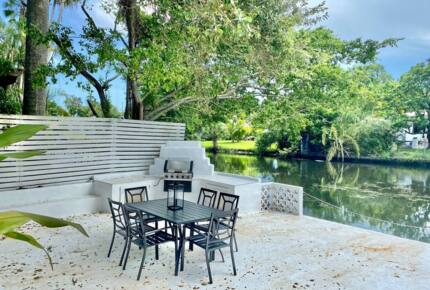 Spacious Family Retreat | With Pool, 15 minutes from Miami - El Portal, Florida