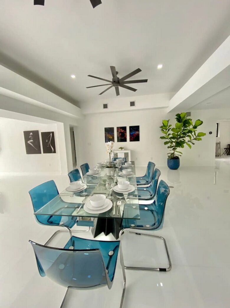 Spacious Family Retreat | With Pool, 15 minutes from Miami - El Portal, Florida