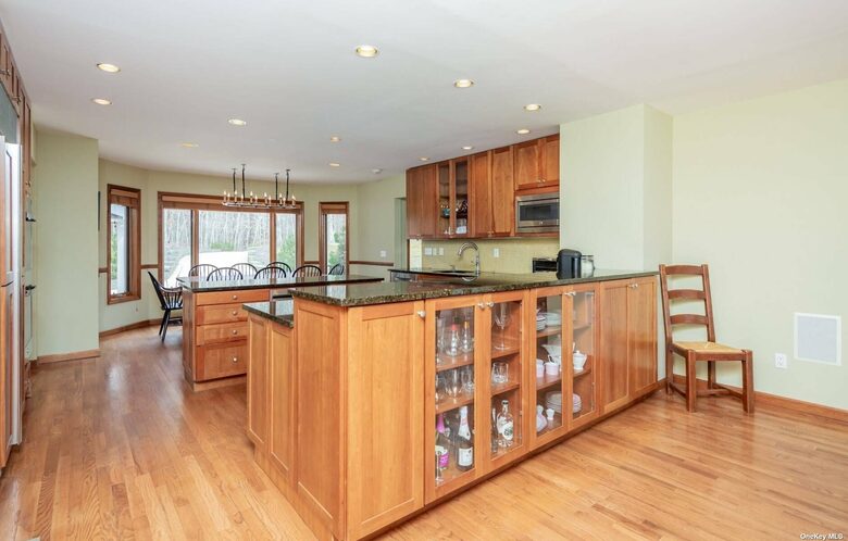 Ultimate Hamptons Luxury with Private Tennis - Water Mill, New York