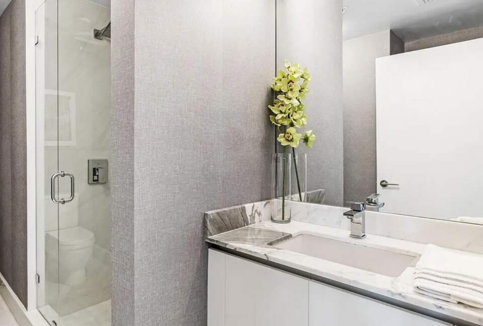 Apartment with water views - Sunny Isles Beach, Florida