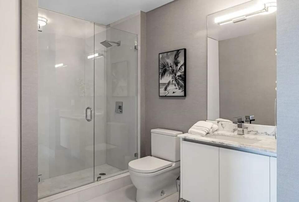 Apartment with water views - Sunny Isles Beach, Florida