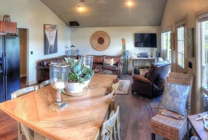 Charming Lakefront Home on Pristine Lake Coeur d' Alene - Coeur d'Alene, Idaho