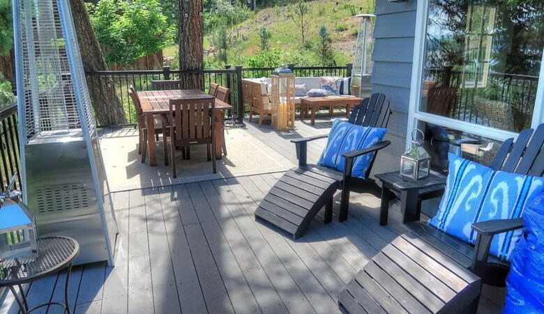 Charming Lakefront Home on Pristine Lake Coeur d' Alene - Coeur d'Alene, Idaho