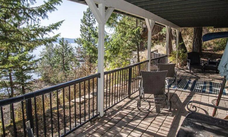 Charming Lakefront Home on Pristine Lake Coeur d' Alene - Coeur d'Alene, Idaho