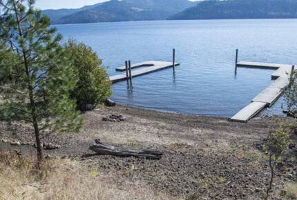 Charming Lakefront Home on Pristine Lake Coeur d' Alene - Coeur d'Alene, Idaho