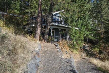 Charming Lakefront Home on Pristine Lake Coeur d' Alene - Coeur d'Alene, Idaho