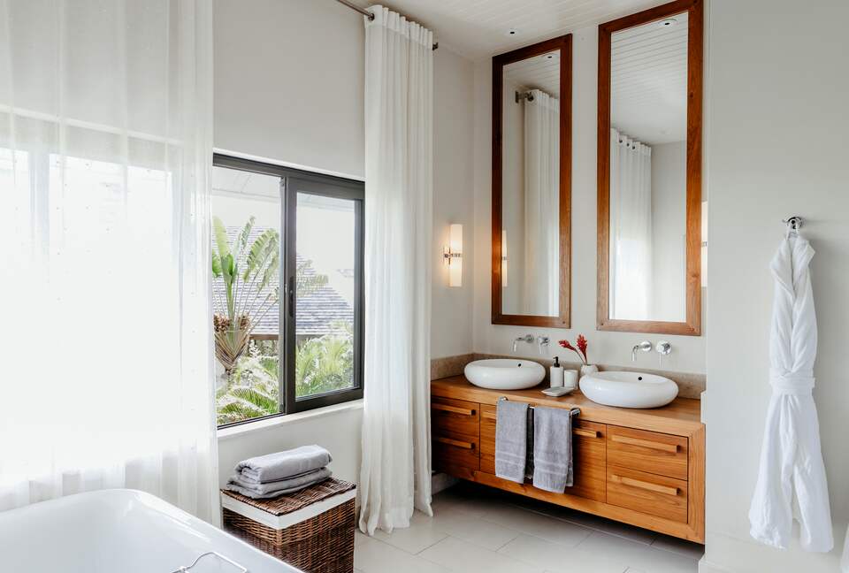 Anahita Dream (R) - Beau Champ, Mauritius